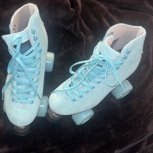Light Blue Women's Boardwalk Roller Skates - Classic High-Top Style